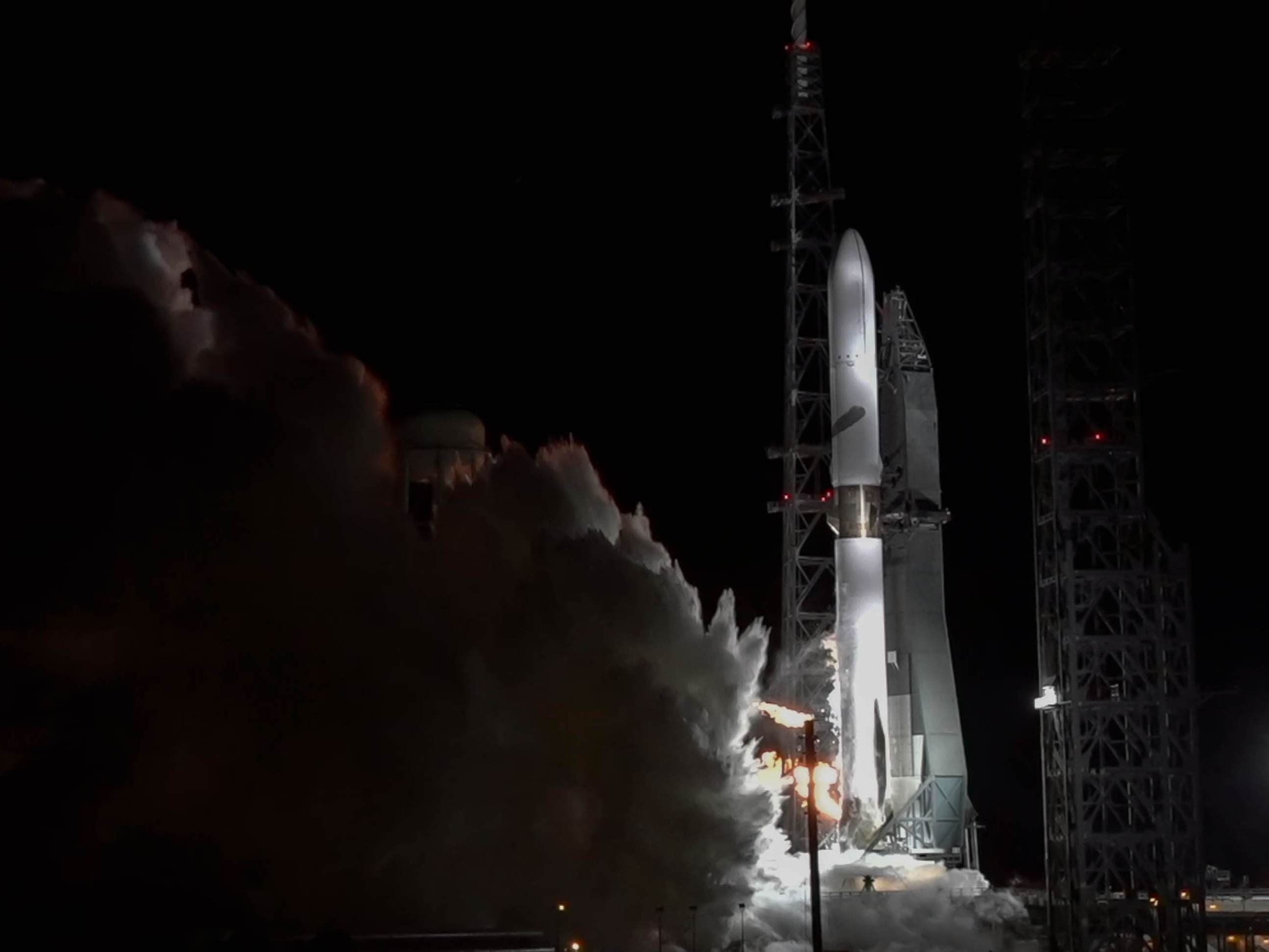 ICMYI: Blue Origin Completes New Glenn Static Fire On Second Try