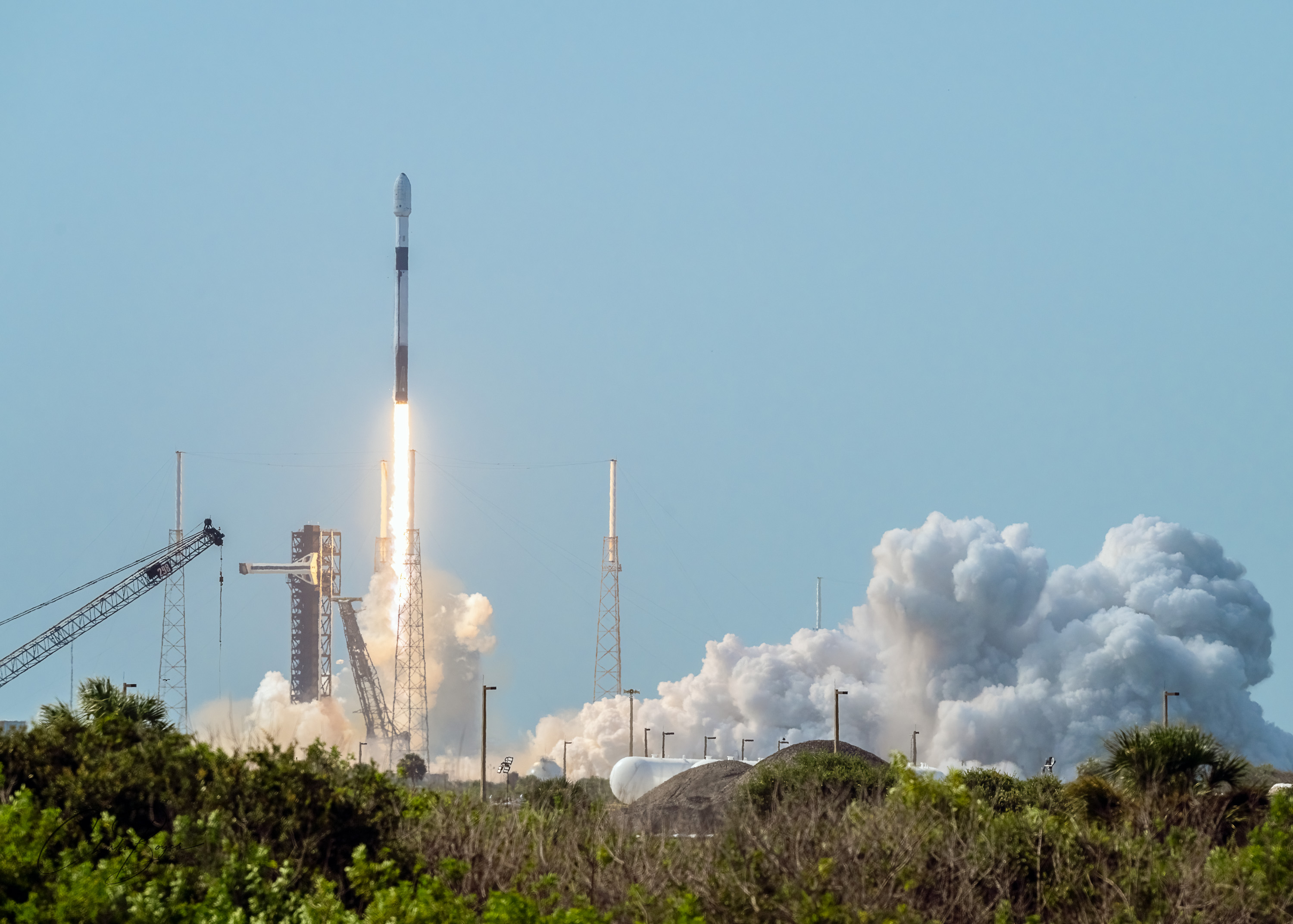 Bloomberg: SpaceX No Longer Booking Falcon Launches Past 2028