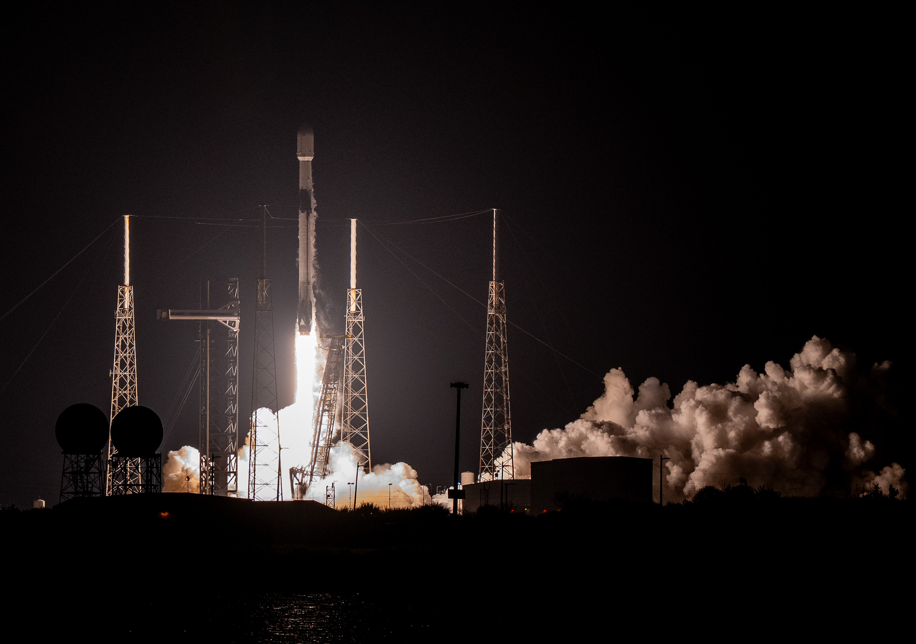 SpaceX Launches NROL-95 Aboard Falcon 9